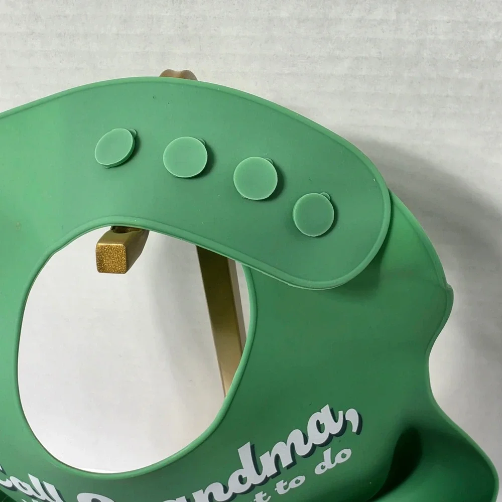 Neat Solutions Green Silicone Baby Bib Call Grandma She Knows What To Do 16224YO